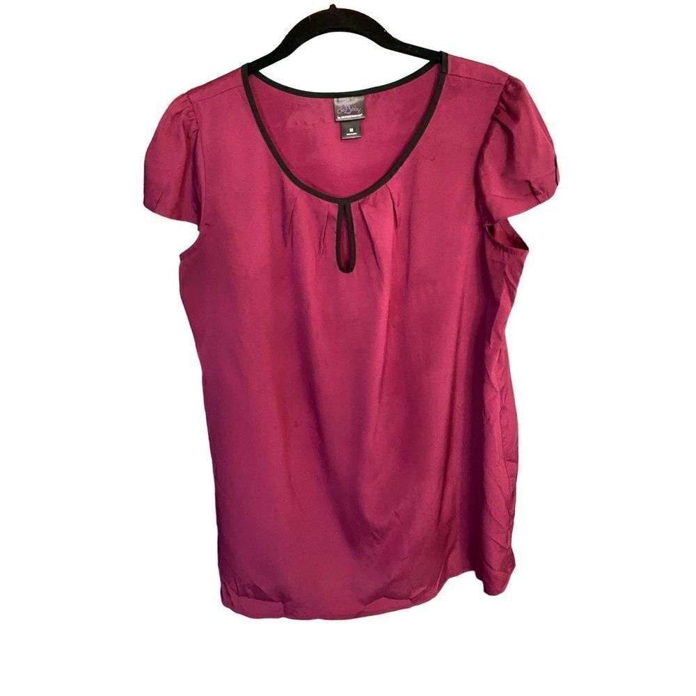Oh baby by motherhood, maternity short sleeve Merlot blouse size medium